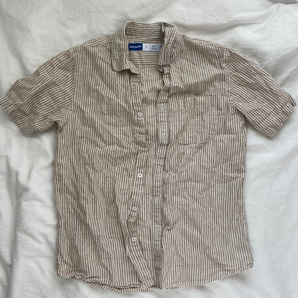 beige stripy button-up🍶